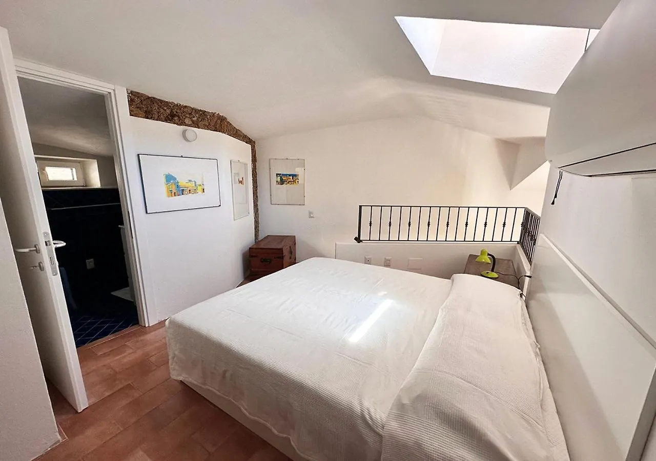 Apartmán Pgs Immobiliare Srls Residenza Remise Bilocale In Centro Storico La Maddalena